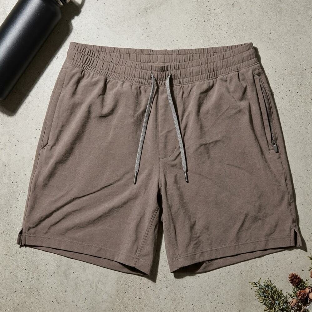 All in Motion Men's Athletic Shorts Large Brown Zip Pockets Workout Stretch